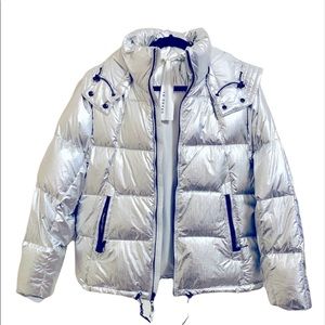 COLE HAAN Silver Puffer Jacket, 7 pocket, Small